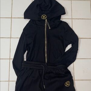 Lululemon two piece athletic wear